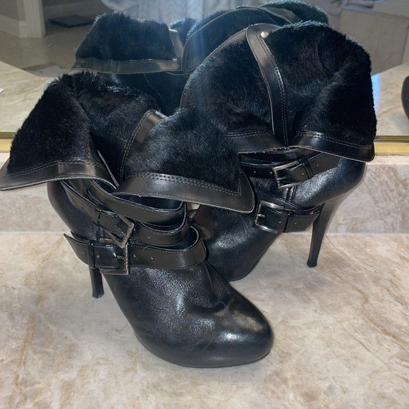 BLACK LEATHER FUR BOOTS! Multi Functional! Leather Fur options! Size:6.5 - Picture 3 of 16